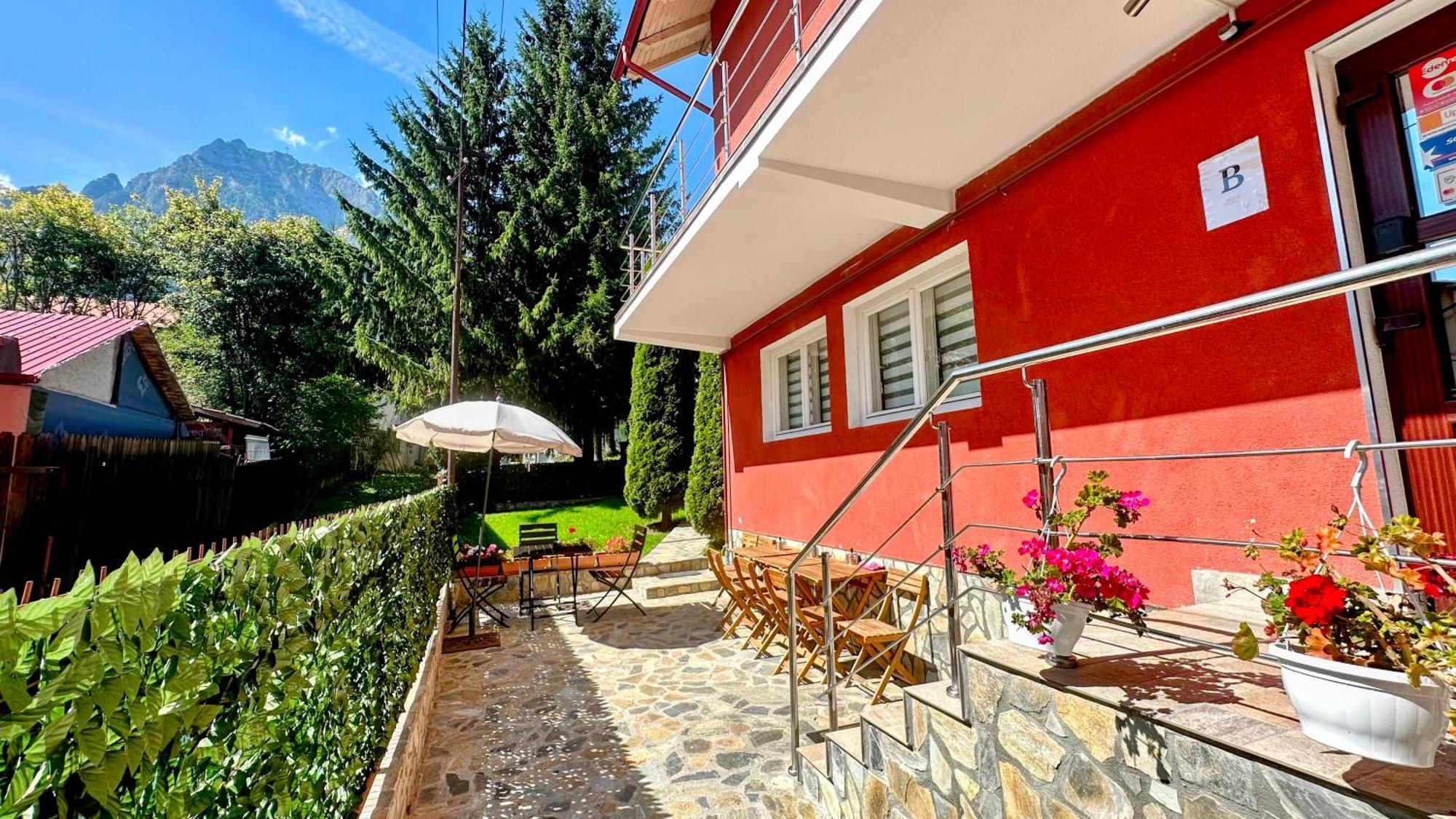 Valea Alba View - Self Check-In Hotel Busteni Bagian luar foto